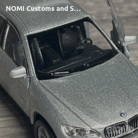 BMW X6 E71 умален модел, снимка 2 - Коли, камиони, мотори, писти - 52516518
