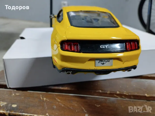 мащабен модел колекционерска количка Ford Mustang, снимка 9 - Колекции - 47829193