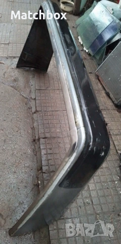 Задна броня за Мерцедес 124 седан, снимка 4 - Части - 49973490