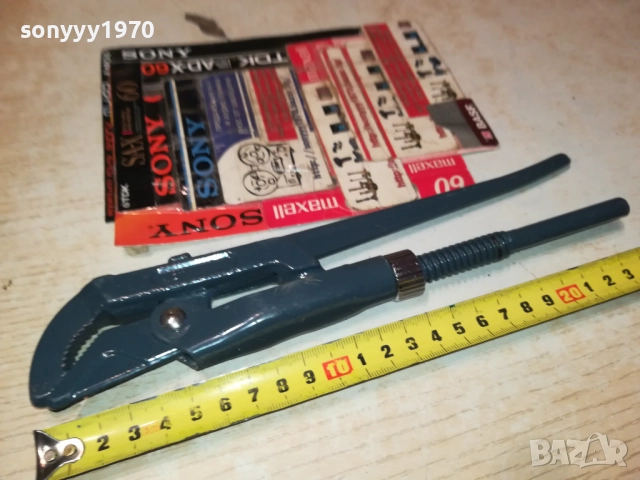 ТРЪБЕН КЛЮЧ 25СМ 1010251314, снимка 10 - Ключове - 52008246