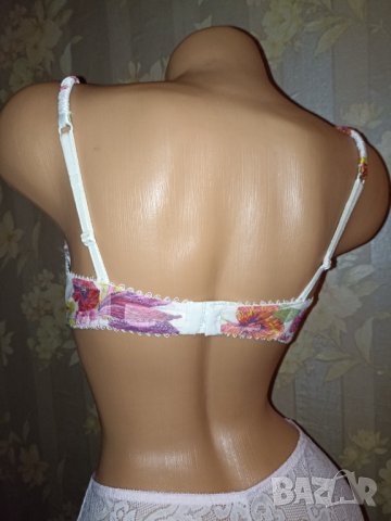 Hunkemoler 80 D-Перфектен сатенен сутиен с твърди чашки с флорален принт , снимка 5 - Бельо - 37323110