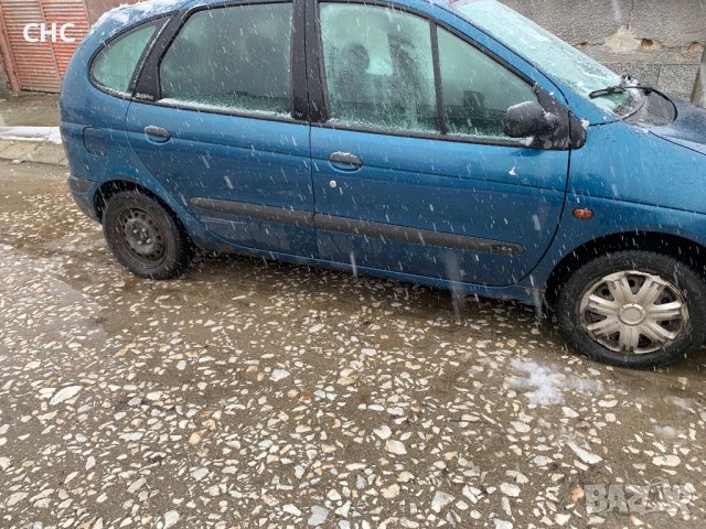 На части. Рено Меган Сценик, 1,6, бензин, 1998 година. Renault Megan Scenic, снимка 3 - Автомобили и джипове - 43899938