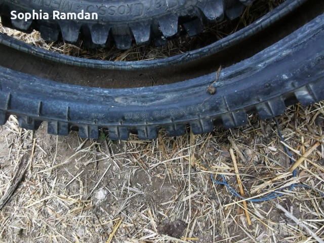 Кросови гуми, снимка 13 - Гуми и джанти - 52043309