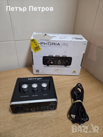 Behringer UM2 USB аудио интерфейс, черен, 48 kHz, 1 XLR комбиниран вход, 1 1/4" изход за слушалки 