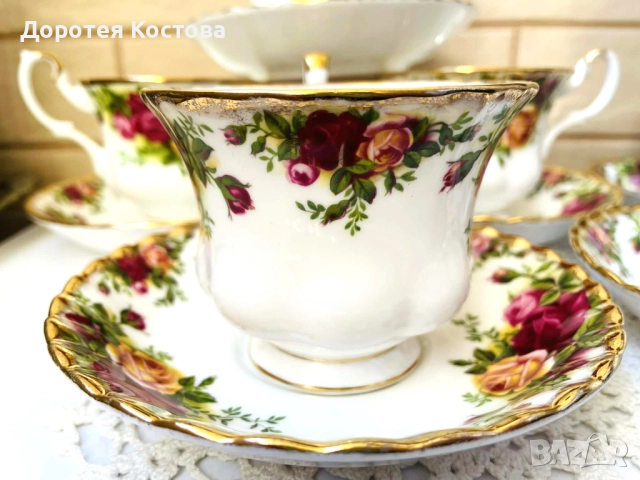 ROYAL ALBERT красив двоен сет от костен порцелан от Англия, снимка 6 - Антикварни и старинни предмети - 52957760