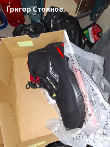 Продавам два чифта работни летни обувки и един чифт зимни, снимка 12 - Други - 52935296