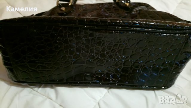 РАЗПРОДАЖБА Caprisa дамска чанта , снимка 5 - Чанти - 28379664