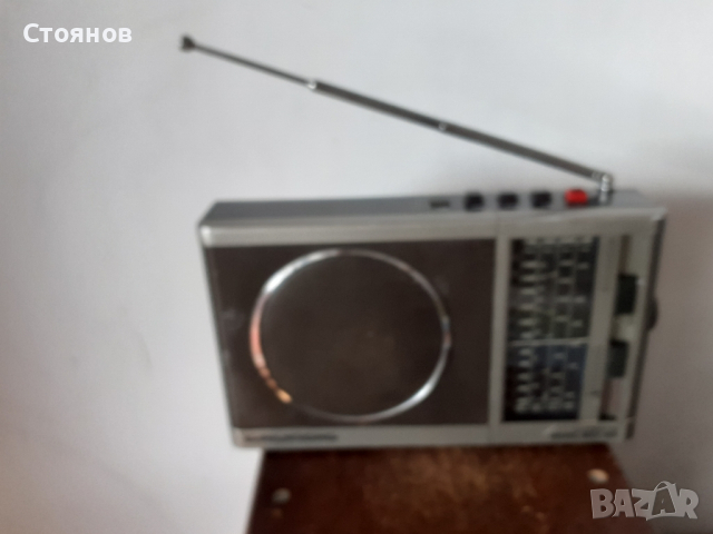 Радио GRUNDIG Music-Boy 160 Germany, снимка 4 - Радиокасетофони, транзистори - 44895494