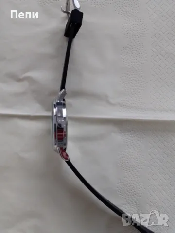 Часовник със силиконова каишка, снимка 4 - Мъжки - 48424866