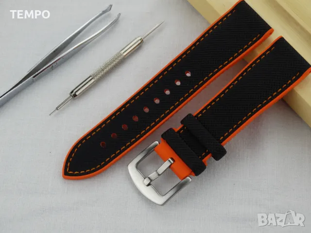 СИЛИКОНОВА КАИШКА ЧЕРНА С ОРАНЖЕВО- 22мм + ПОДАРЪК, снимка 2 - Каишки за часовници - 48451704