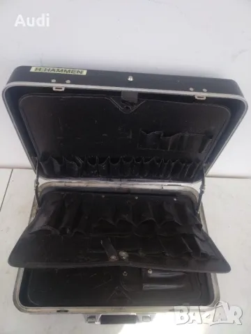 Професионален куфар за Ел. инструменти PARRAT / Made in germany Професионален куфар за електричари., снимка 11 - Куфари с инструменти - 49667851