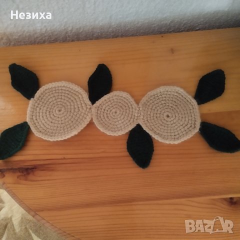 Каре на една кука , снимка 2 - Покривки за маси - 43709667