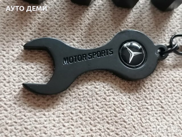 Черни метални капачки за вентили Motorsports с ключодържател с емблеми на Мерцедес бенц кола джип, снимка 3 - Аксесоари и консумативи - 37227998