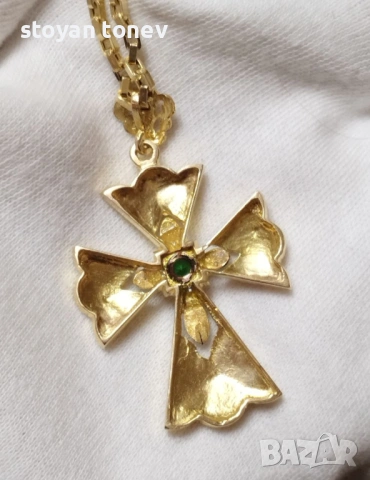 Ръчно изработен златен православен кръст със сертифициран цаворит!, снимка 4 - Колиета, медальони, синджири - 53280326
