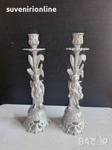 двойка старинни свещници