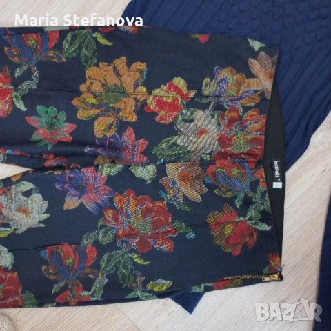 Клин панталон в цветен десен, снимка 4 - Панталони - 35643362