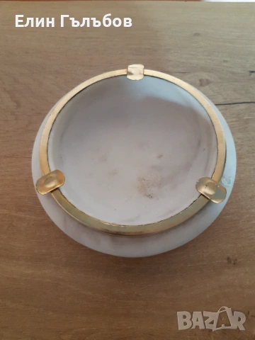 Пепелник мраморен, масивен с месингов обков, снимка 8 - Декорация за дома - 53442374