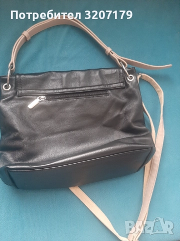 Дамска чанта, снимка 3 - Чанти - 52679743