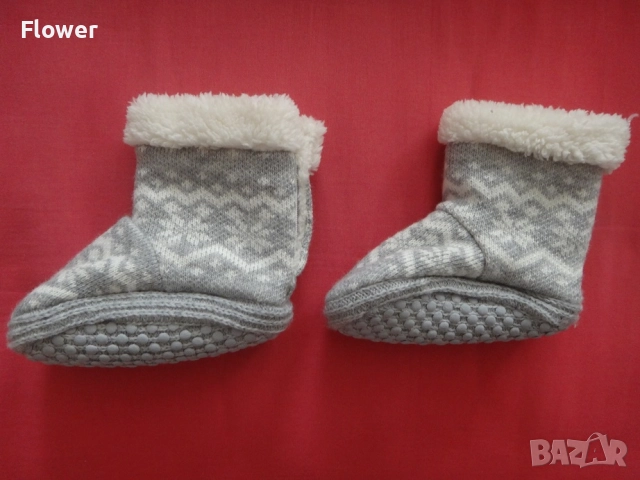 Нови Бебешки/Детски пантофи НМ 18/19 номер сиви, снимка 3 - Детски пантофи - 52954834