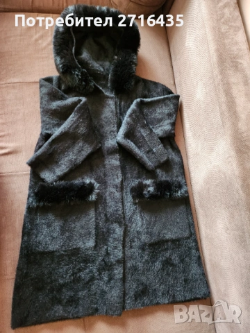 Кашмирено палто жилетка , снимка 2 - Палта, манта - 53125330