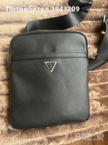 Мъжка чанта на guess