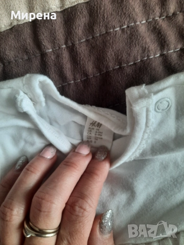 Памучно бяло боди с воал като рокля H&M, размер 74 /6-9 месеца/, снимка 2 - Бебешки рокли - 52366157