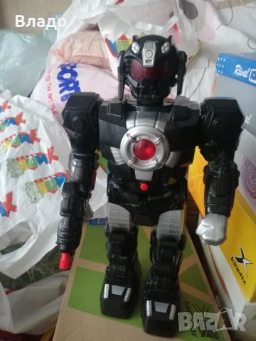 Робот със звук, светлини и движение + подарък , снимка 8 - Електрически играчки - 43661625