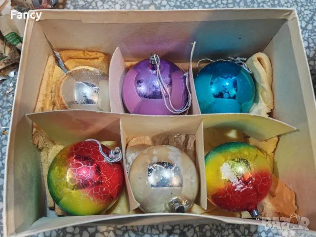 Стари стъклени коледни играчки, снимка 11 - Антикварни и старинни предмети - 48264138