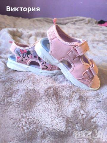 Детски сандали Мини Маус , снимка 5 - Детски сандали и чехли - 53104030