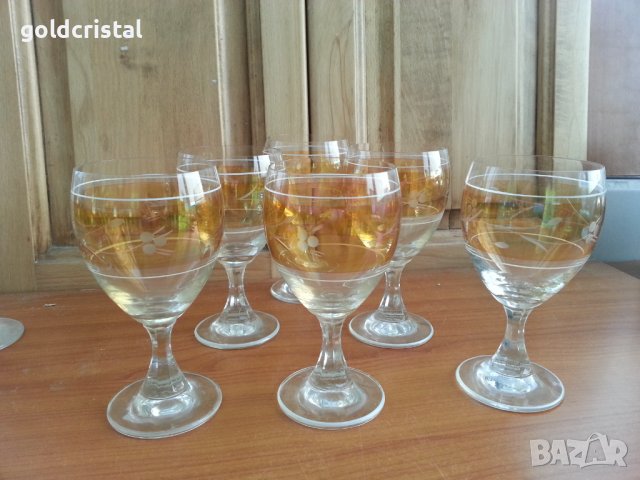 Стъклени чаши гравирани