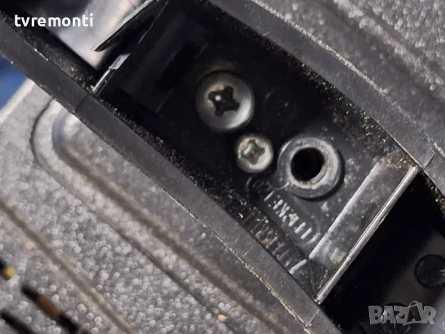 крачета оригинална стойка телевизор BLAUPUNKT модел BB32E148, снимка 6 - Стойки, 3D очила, аксесоари - 49738801