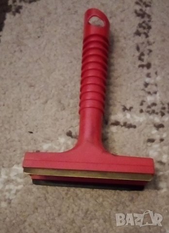 Продавам чистачка за лед/водни капки