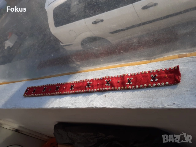 Старо коланче за носия