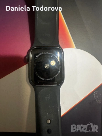 Apple Watch SE (1st Gen)  83% батерия и допълнителна каишка, снимка 3 - Смарт гривни - 53434821