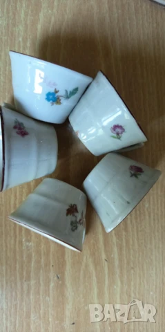 Малки порцеланови чашки, стар български порцелан от 1960г., завод "Сталин", снимка 1