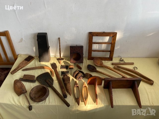 Голям лот дървени предмети (рамка, лъжици, кутия и т.н), снимка 2 - Антикварни и старинни предмети - 43924147