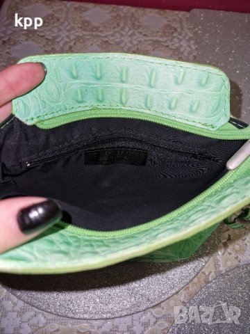 Зелена чанта от естествена кожа, снимка 3 - Чанти - 38639204