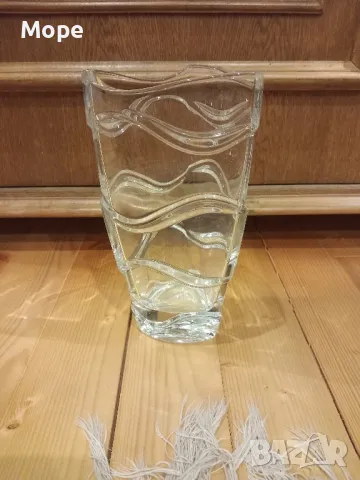 Стъклена ваза , снимка 1