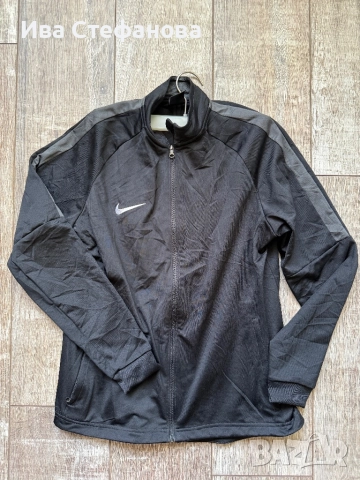 Ново мъжко  спортно 100% оригинално горнище Nike nike, снимка 3 - Спортни дрехи, екипи - 32667583
