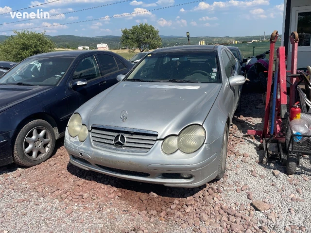 Мерцедес Ц спорт купе 2.2 ЦДИ 143 на части, снимка 4 - Автомобили и джипове - 50952984