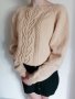 Ръчно плетен пуловер с аранови елементи , снимка 1 - Блузи с дълъг ръкав и пуловери - 23873451