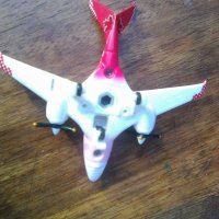 Метален модел играчка на малък двумоторен витлов самолет Чесна, снимка 4 - Колекции - 38559366