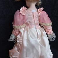 Ретро  порцеланова кукла на стойка ,винтидж 30см, снимка 11 - Антикварни и старинни предмети - 43119948