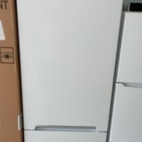 Хладилник с фризер , снимка 1 - Фризери - 37742568