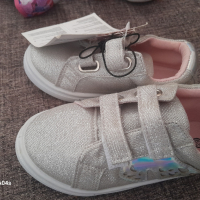 Нови  обувки, снимка 2 - Бебешки боти и ботуши - 44892765