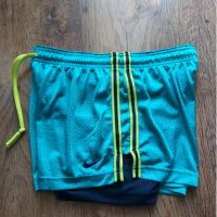 Nike Women's Dri-Fit Double-Up Shorts - страхотни дамски шорти, снимка 6 - Къси панталони и бермуди - 33217203