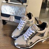 Дамска чанта и спортни обувки Guess сиви, снимка 1 - Дамски ежедневни обувки - 29049267