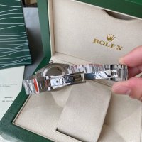 Мъжки часовник Rolex Oyster Perpetual Datejust с автоматичен механизъм, снимка 4 - Луксозни - 36714782