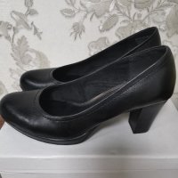 Обувки на ток , снимка 3 - Дамски обувки на ток - 43855542