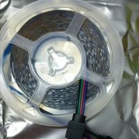 Светодиодна мулти-цветова лента-RGB,SMD 2835, 300 LED, DC-12 V с 24 бутона дистанционно. , снимка 10 - Лед осветление - 35113371